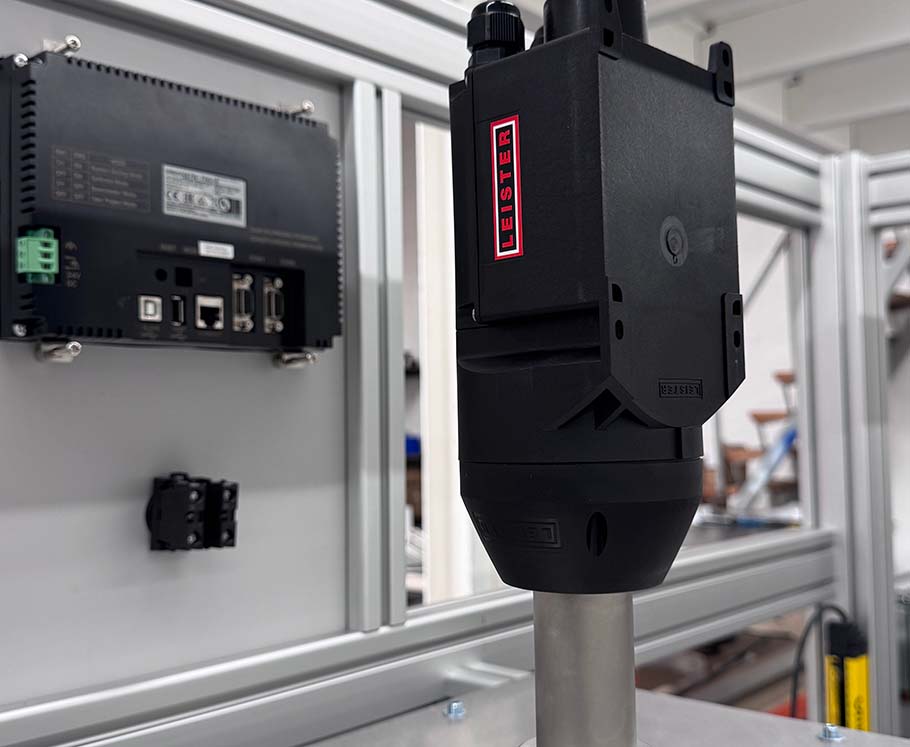 Leister Dryer inside catheter tube printer